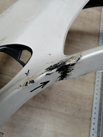 Фотография детали AA046107; Бампер передний, AMG; под паркт.; без омыват. (A2058850925) для Mercedes-Benz C-klasse IV (W205) (2014-2018)/БУ; Оригинал; Р1, Мелкий дефект; . Фото номер 8