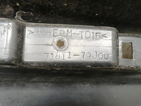 Фотография детали AA035251; Бампер задний, под расширитель; под паркт. (71811-79J00) для Suzuki SX-4 (2006 — 2013)/БУ; Оригинал; Р1, Мелкий дефект; . Фото номер 13