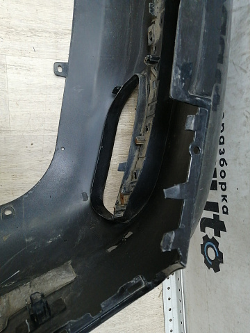 Фотография детали AA046207; Бампер задний; под паркт. (2804111-DB01) для Hongqi H9 I (2020-2026)/БУ; Оригинал; Р1, Мелкий дефект; . Фото номер 9