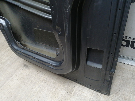 AA045486; Дверь передняя правая (7H0831056) для Volkswagen/БУ; Оригинал; Р3, Под восстановление; 