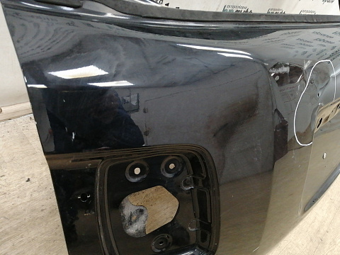 Фотография детали AA038011; Крышка багажника (K010M1LLAB) для Nissan Patrol Y62/БУ; Оригинал; Р2, Удовлетворительное; . Фото номер 15
