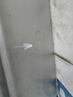 AA045802; Бампер задний; без паркт. (52159-02400) для Toyota Auris I (2007- 2010)/БУ; Оригинал; Р1, Мелкий дефект; 