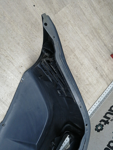 Фотография детали AA045734; Бампер передний; без паркт.; без омыват. (2E0807103) для Volkswagen Crafter (2006-2016)/БУ; Оригинал; Р1, Мелкий дефект; . Фото номер 21