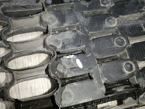 Фотография детали AA045512; Решетка переднего бампера (86522-A7000) для Kia Cerato III (2013-2016)/БУ; Оригинал; Р1, Мелкий дефект; . Фото номер 18