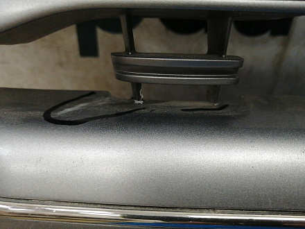 AA033613; Решетка радиатора (53101-60480) для Toyota Land Cruiser 200 (2008 — 2012)/БУ; Оригинал; Р2, Удовлетворительное; 
