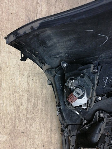 Фотография детали AA041726; Бампер передний, Sport; без паркт.; без омыват. (BBN2-50031) для Mazda 3 BL/БУ; Оригинал; Р1, Мелкий дефект; . Фото номер 23