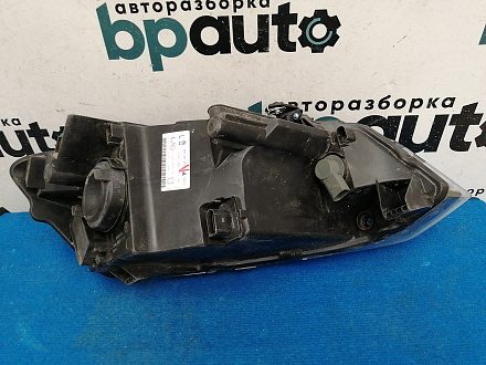 AA042404; Фара галоген левая (6RU941015) для Volkswagen Polo V Sedan (2010-2014)/БУ; Оригинал; Р1, Мелкий дефект; 