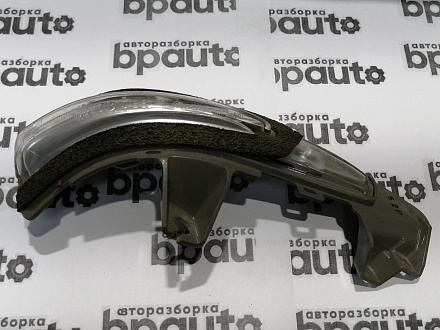 AA044649; Повторитель поворота в зеркало правый (81730-48020) для Lexus RX 450h/БУ; Оригинал; Р1, Мелкий дефект; 