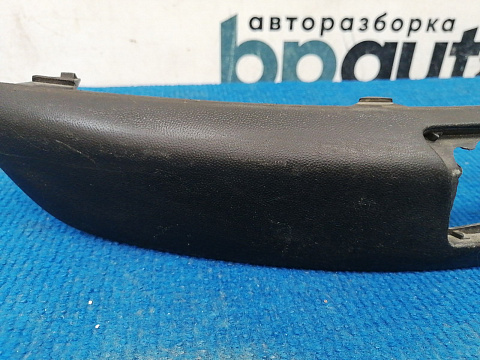 Фотография детали AA037426; Молдинг переднего бампера правый; под омыват. (1K0807718C) для Volkswagen Golf/БУ; Оригинал; Р1, Мелкий дефект; . Фото номер 2