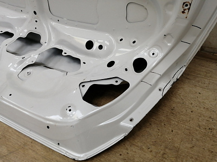 AA038288; Крышка багажника; под камер. (64401-33580) для Toyota Camry/БУ; Оригинал; Р3, Под восстановление; 