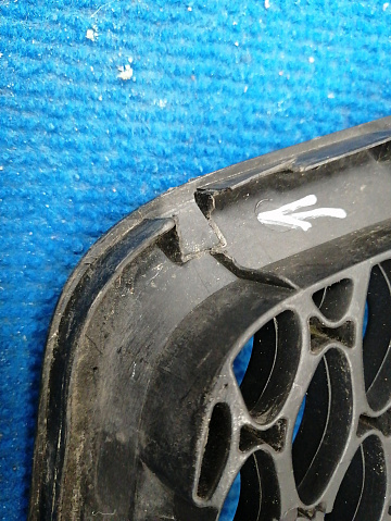 Фотография детали AA028780; Решетка радиатора (86370-07550) для Kia Picanto I рест. (2007-2011)/БУ; Оригинал; Р1, Мелкий дефект; . Фото номер 12