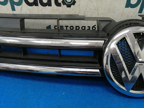 Фотография детали AA028226; Решетка радиатора (7P6853651A) для Volkswagen Touareg II (2010-2014)/БУ; Оригинал; Р1, Мелкий дефект; . Фото номер 4