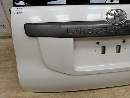 AA033662; Крышка багажника (67005-60F90) для Toyota Land Cruiser Prado 150 рест. (2013 — 2017)/БУ; Оригинал; Р0, Хорошее; (070) Белый перламутр 3х. сл.