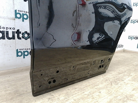 Фотография детали AA022421; Дверь задняя левая (LR080198) для Land Rover Discovery/БУ; Оригинал; Р0, Хорошее; (PAB, 820) Черный перлам.. Фото номер 4