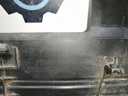 AA045211; Накладка заднего бампера, широкая (52162-60090 /50) для Toyota Land Cruiser Prado/БУ; Оригинал; Р1, Мелкий дефект;