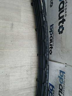 AA046002; Юбка переднего бампера (52129-0E010) для Toyota Highlander III (2014 — 2016)/БУ; Оригинал; Р1, Мелкий дефект; 