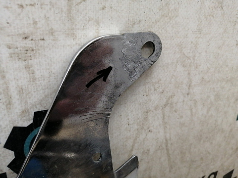 Фотография детали AA033317; Решетка радиатора (7450A992) для Mitsubishi Outlander III рест.2 (2015-2018)/БУ; Оригинал; Р2, Удовлетворительное; . Фото номер 15