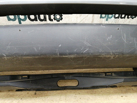 Фотография детали AA031631; Бампер передний, под ПТФ; под паркт.; под омыват. (AH22-17F003-AB) для Land Rover Discovery IV (2009 - 2013)/БУ; Оригинал; Р1, Мелкий дефект; . Фото номер 4