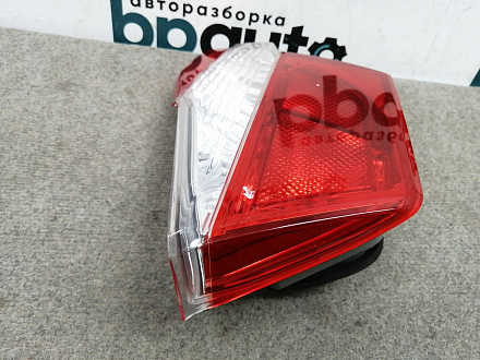 AA011764; Фонарь внутренний правый, в крышку баг. (81581-33220) для Toyota Camry 50 (2012 — 2014)/БУ; Оригинал; Р2, Удовлетворительное; 