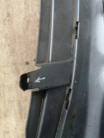 Фотография детали AA037706; Бампер передний; под паркт.; под омыват. (13368660) для Opel Astra/БУ; Оригинал; Р1, Мелкий дефект; . Фото номер 27
