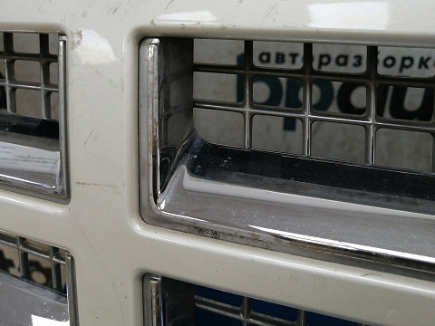Фотография детали AA032737; Решетка радиатора (25778728) для Cadillac Escalade III (2006-2013)/БУ; Оригинал; Р2, Удовлетворительное; . Фото номер 9