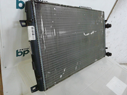 AA023257; Радиатор охлаждения (1K0 121 253 AA)/БУ; Оригинал; Р2, Удовлетворительное; 