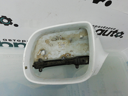 AA001008; Крышка зеркала левая (8R0 857 527) для Audi/БУ; Оригинал; Р1, Мелкий дефект; 