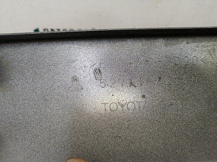 AA040352; Накладка на юбку переднего бампера (52711-42110) для Toyota Rav4 40 рест. (2015 — 2019)/БУ; Оригинал; Р2, Удовлетворительное; 