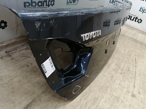 Фотография детали AA038132; Крышка багажника; под камер. (64401-33580) для Toyota Camry/БУ; Оригинал; Р3, Под восстановление; . Фото номер 16