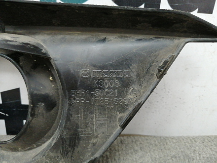 AA008138; Накладка ПТФ левая (BHR1-50C21) для Mazda 3 BM/БУ; Оригинал; Р0, Хорошее; 