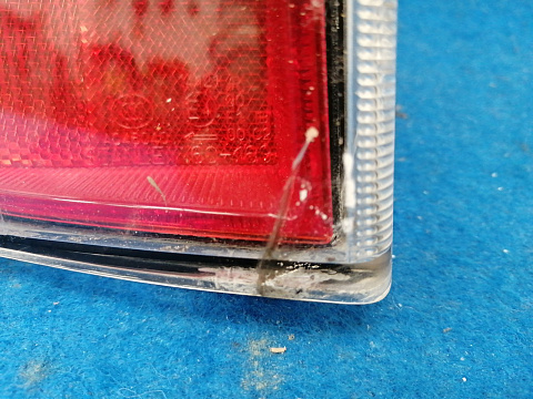 Фотография детали AA035069; ПТФ заднего бампера левая (81681-60090) для Lexus GX460 II (2009 — 2013)/БУ; Оригинал; Р2, Удовлетворительное; . Фото номер 2