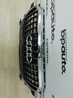 AA002062; Решётка радиатора, S-line; под паркт. (8R0 853 651 AB) для Audi Q5 I рест. (2012-2017)/БУ; Оригинал; Р2, Удовлетворительное; 