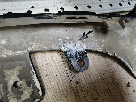 AA046127; Бампер передний; без паркт.; без омыват. (7S71-17757-A) для Ford Mondeo/БУ; Оригинал; Р1, Мелкий дефект; 