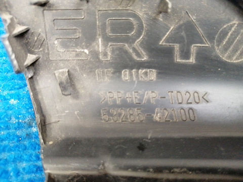 Фотография детали AA040679; Заглушка буксир. крюка правая (53285-42100) для Toyota Rav4 40 рест. (2015 — 2019)/БУ; Оригинал; Р1, Мелкий дефект; . Фото номер 4