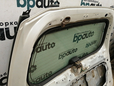 AA044246; Крышка багажника (67005-60F50) для Lexus GX460/БУ; Оригинал; Р1, Мелкий дефект; 