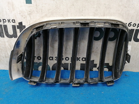Фотография детали AA032302; Решетка радиатора правая (51117338572) для BMW Х3 II (F25)  рест. (2014-2017)/БУ; Оригинал; Р1, Мелкий дефект; . Фото номер 7