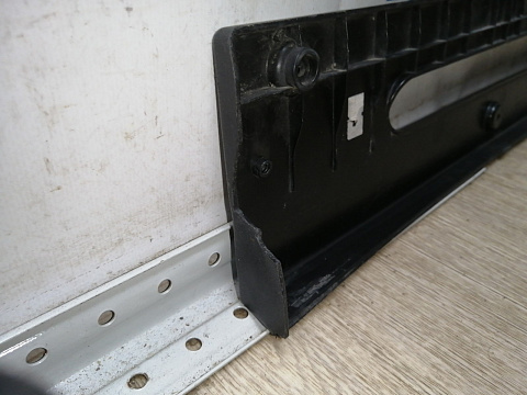 Фотография детали AA045181; Площадка под номер (86529-BW000) для Hyundai Creta II (2021-2023)/БУ; Оригинал; Р1, Мелкий дефект; . Фото номер 9