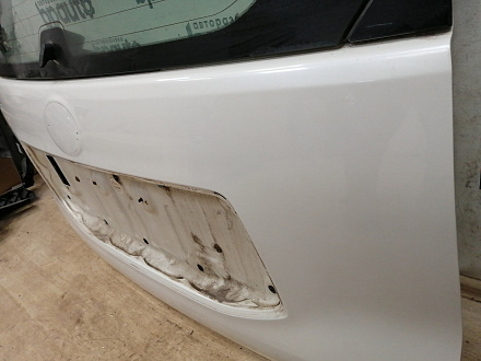 AA044246; Крышка багажника (67005-60F50) для Lexus GX460/БУ; Оригинал; Р1, Мелкий дефект; 