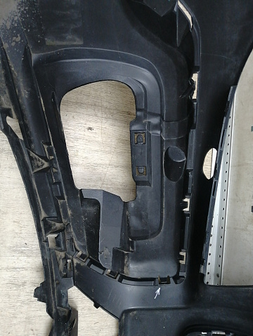 Фотография детали BA000050; Бампер передний; под омыват. (30678678) для Volvo XC70/БУ; Оригинал; Р1, Мелкий дефект; . Фото номер 23