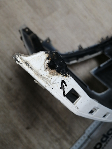 Фотография детали AA045389; Бампер передний; под паркт.; без омыват. (ANJ93404) для Cadillac Escalade IV (2014-2020)/БУ; Оригинал; Р2, Удовлетворительное; . Фото номер 30