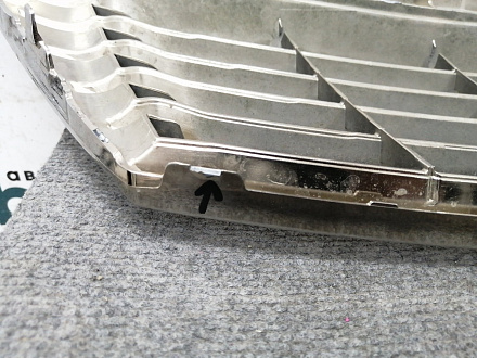 AA011775; Решетка радиатора (53101-33370) для Toyota Camry 50 (2012 — 2014)/БУ; Оригинал; Р2, Удовлетворительное; 
