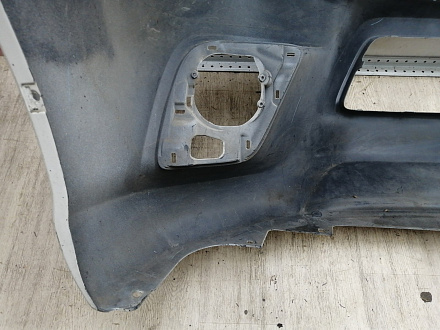 AA044531; Бампер передний; без паркт.; под омыват. (52119-0K840) для Toyota Hilux VIII (2015 - 2020)/БУ; Оригинал; Р1, Мелкий дефект; 