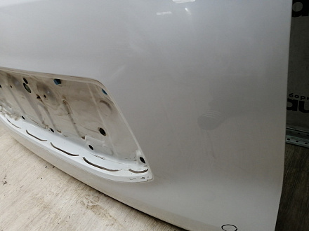 AA045271; Крышка багажника (67005-60F50) для Lexus GX460/БУ; Оригинал; Р1, Мелкий дефект; 