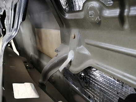 AA011175; Крышка багажника верхняя (67005-60D51) для Toyota Land Cruiser 200 рест. (2012 — 2015)/БУ; Оригинал; Р0, Хорошее; (218) Черный перламутр