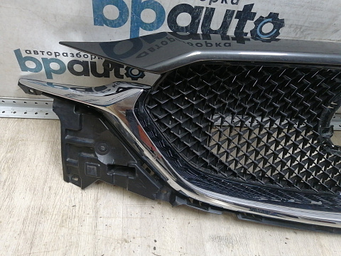 Фотография детали AA028260; Решетка радиатора (KB8B-50712) для Mazda CX-5 II (2017-2021)/БУ; Оригинал; Р2, Удовлетворительное; . Фото номер 9