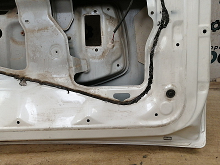 AA044246; Крышка багажника (67005-60F50) для Lexus GX460/БУ; Оригинал; Р1, Мелкий дефект; 