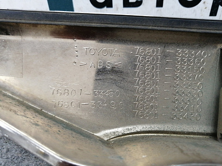 AA011873; Накладка крышки багажника; под камер. ( 76801-33340) для Toyota Camry 50 (2012 — 2014)/БУ; Оригинал; Р0, Хорошее; 