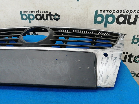 Фотография детали AA026943; Решетка радиатора; под паркт. (3C0853651B) для Volkswagen Passat/БУ; Оригинал; Р1, Мелкий дефект; . Фото номер 6