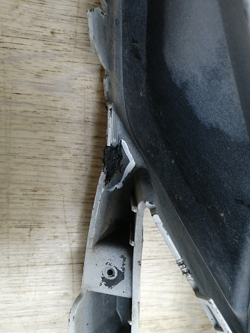 Фотография детали AA045933; Бампер передний, S-Line; под омыват. (8U0807437AS) для Audi Q3 I рест. (2014-2018)/БУ; Оригинал; Р2, Удовлетворительное; . Фото номер 27