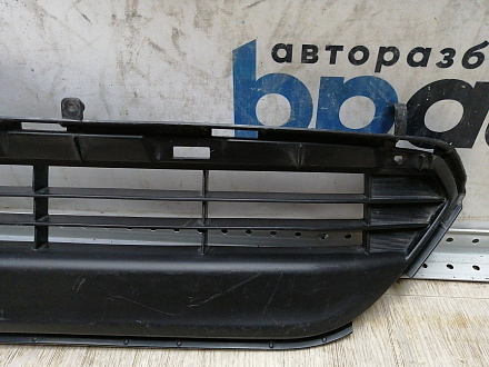 AA045104; Решетка переднего бампера (53102-48030) для Toyota Highlander II рест. (2010 - 2013)/БУ; Оригинал; Р1, Мелкий дефект; 